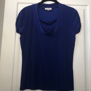 Tahari top